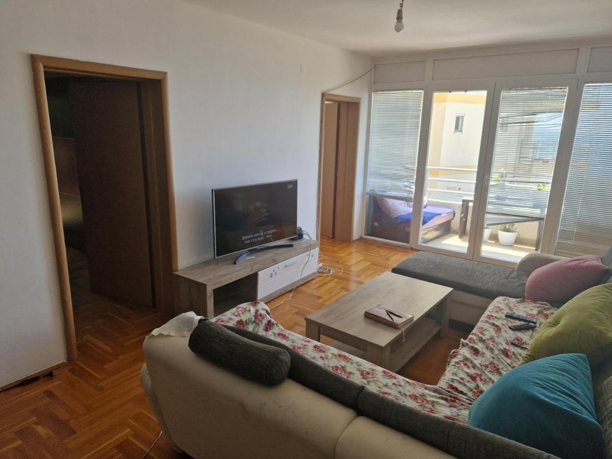 Apartman Gina *